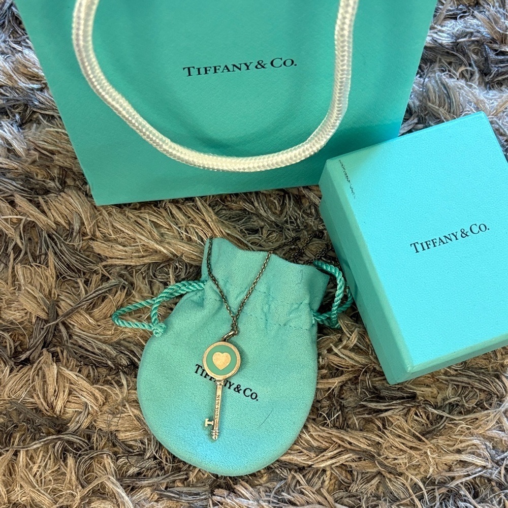 Tiffany & Co. Sterling Silver Blue Enamel Round Heart Key Pendant Necklace 925